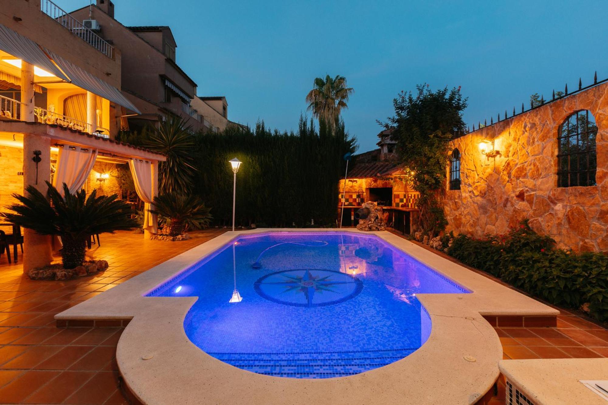 Chalet, Villa Rodeada De Naturaleza Piscina A Doce Klm De Valencia Y 7 Del Aeropuerto Exteriör bild