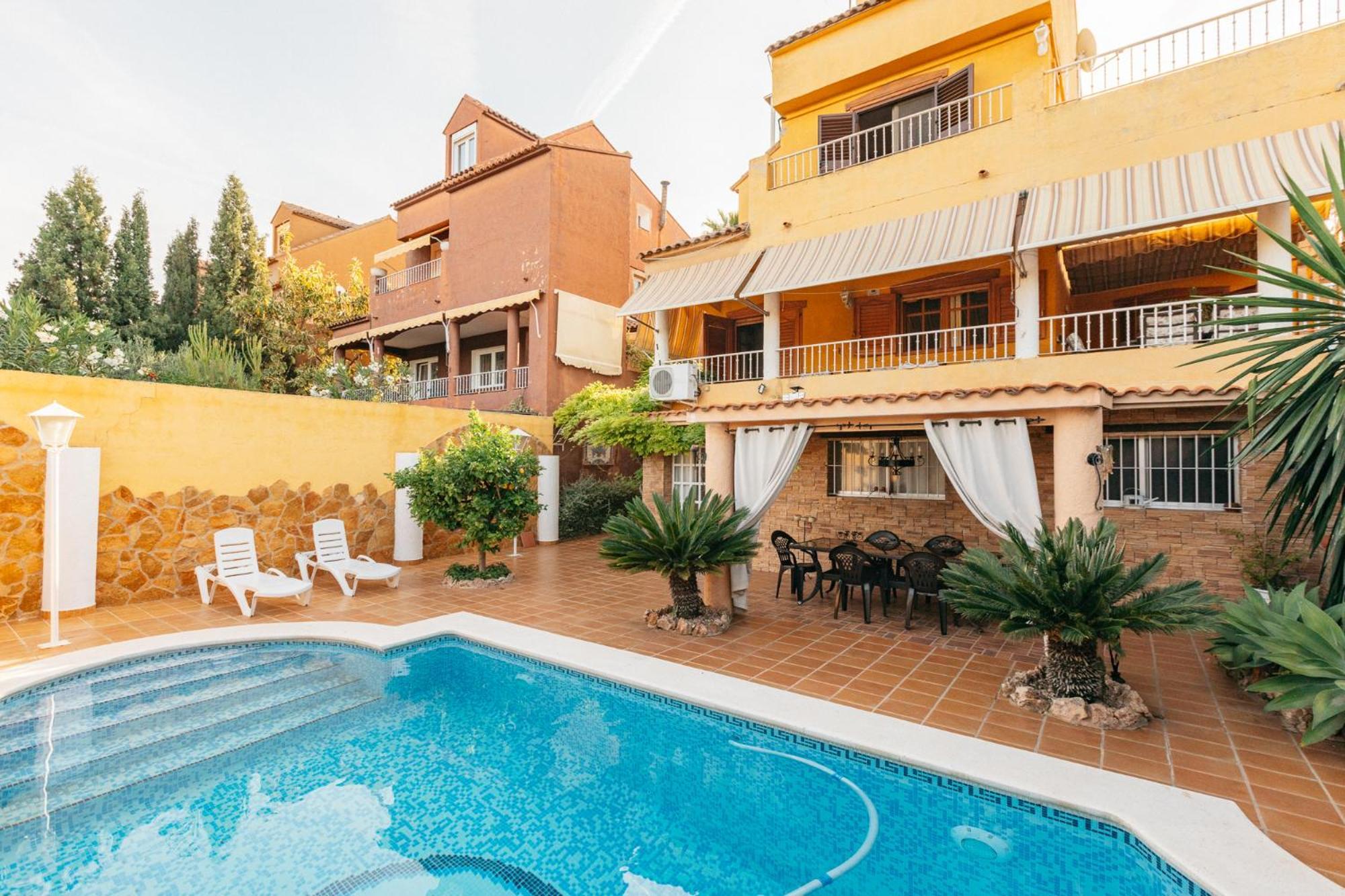 Chalet, Villa Rodeada De Naturaleza Piscina A Doce Klm De Valencia Y 7 Del Aeropuerto Exteriör bild